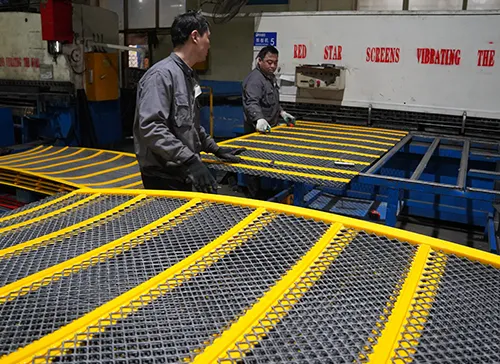 High-Precision Hydraulic Cutting