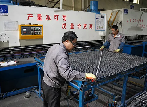 High-Precision Hydraulic Cutting